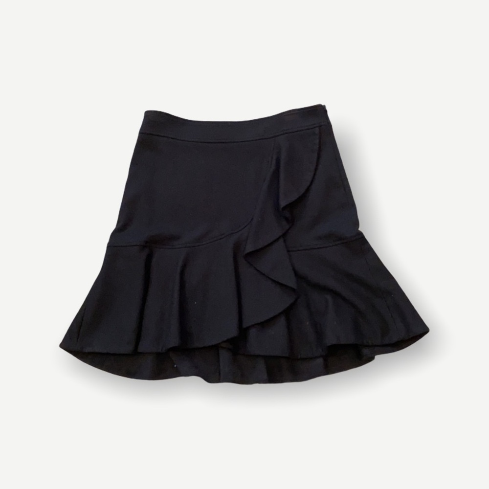 Super cute White House Black Market Black Skirt!!